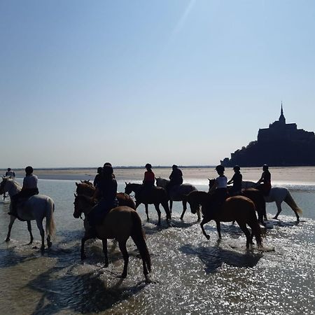 Gite Du Moulin Mont Saint Michel Pontorson Bagian luar foto